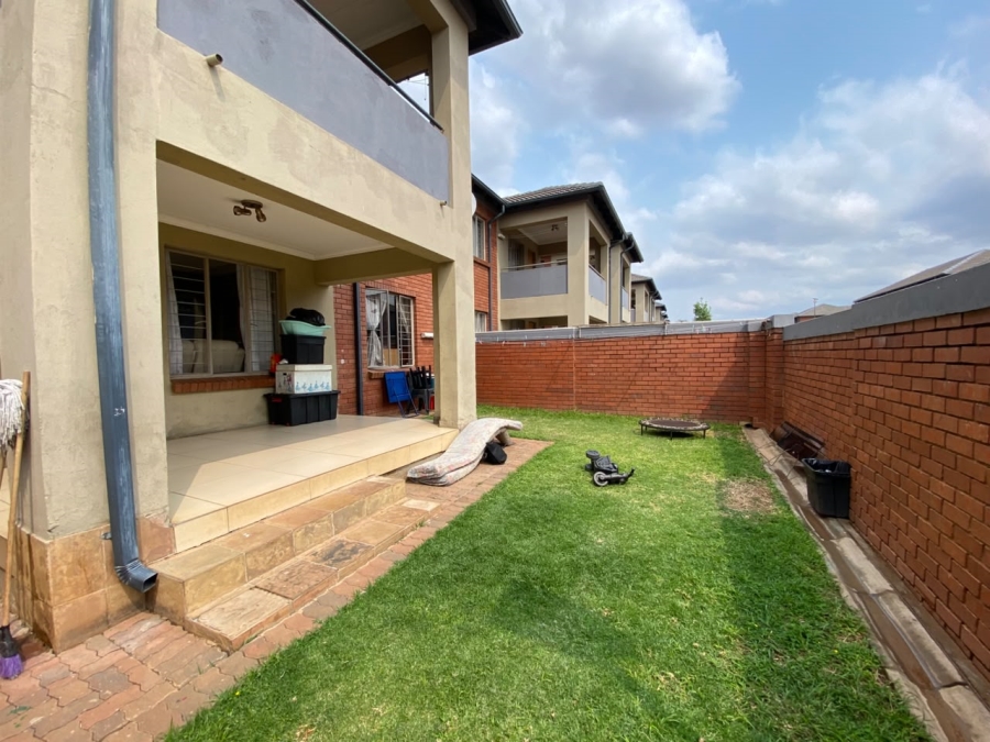 2 Bedroom Property for Sale in Andeon Gauteng