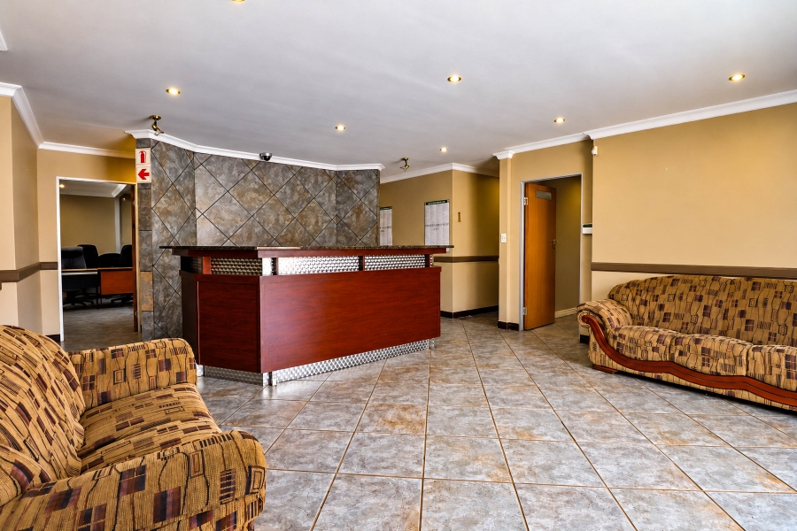 Commercial Property for Sale in Die Hoewes Gauteng