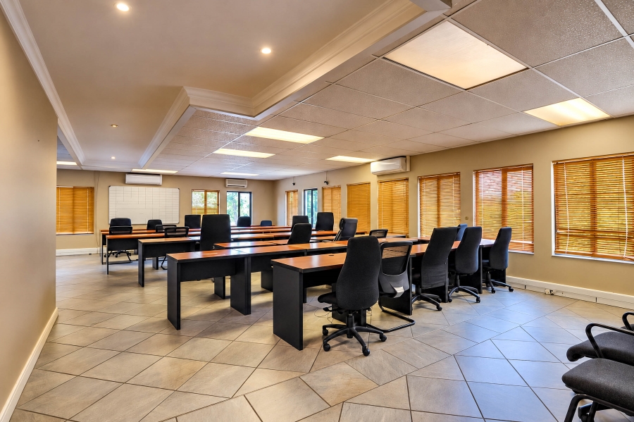Commercial Property for Sale in Die Hoewes Gauteng