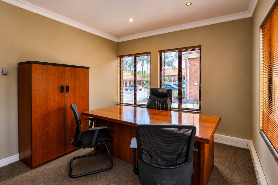 Commercial Property for Sale in Die Hoewes Gauteng