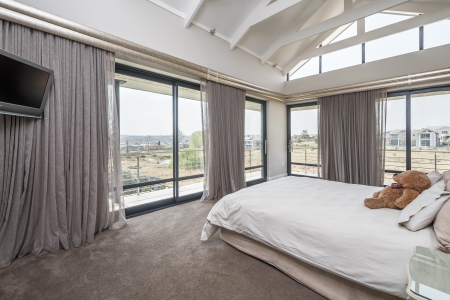 4 Bedroom Property for Sale in Waterfall Country Estate Gauteng
