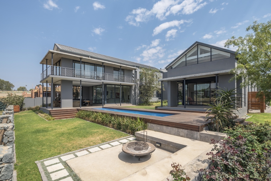 4 Bedroom Property for Sale in Waterfall Country Estate Gauteng