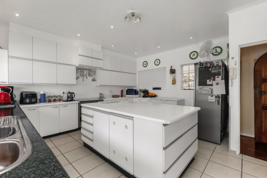 4 Bedroom Property for Sale in Morningside Gauteng