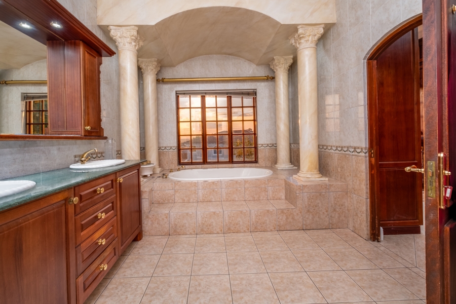 3 Bedroom Property for Sale in Bryanston Gauteng
