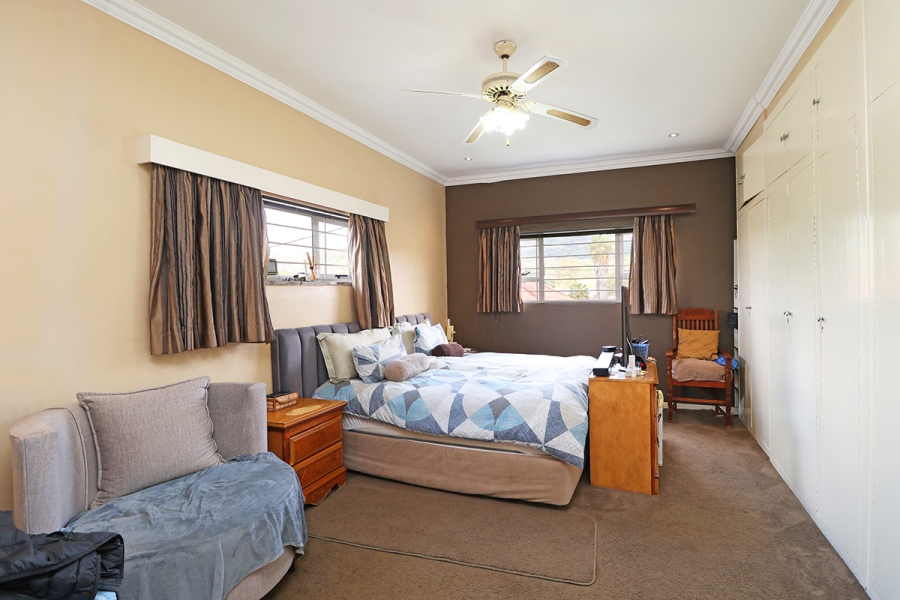 To Let 4 Bedroom Property for Rent in Sydenham Gauteng