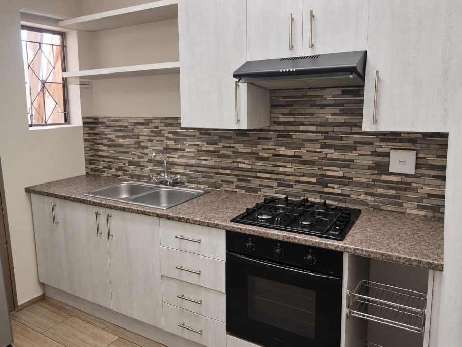 To Let 2 Bedroom Property for Rent in Birchleigh Gauteng