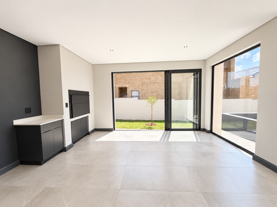 4 Bedroom Property for Sale in Fountainbrook Estate Gauteng