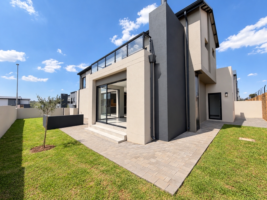 4 Bedroom Property for Sale in Fountainbrook Estate Gauteng