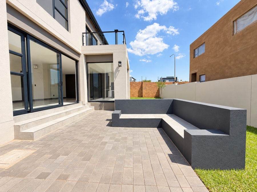 4 Bedroom Property for Sale in Fountainbrook Estate Gauteng