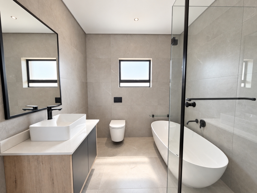 4 Bedroom Property for Sale in Fountainbrook Estate Gauteng