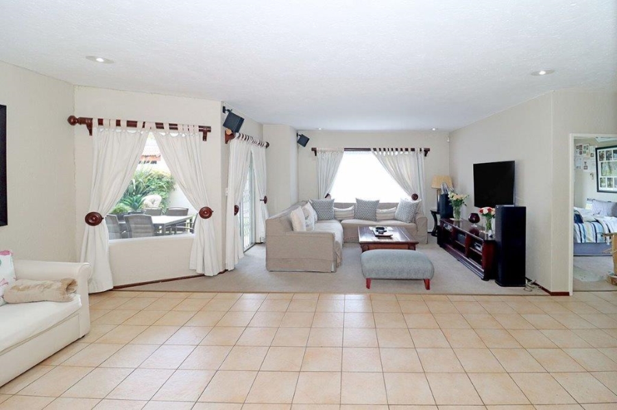 4 Bedroom Property for Sale in Dowerglen Ext 4 Gauteng