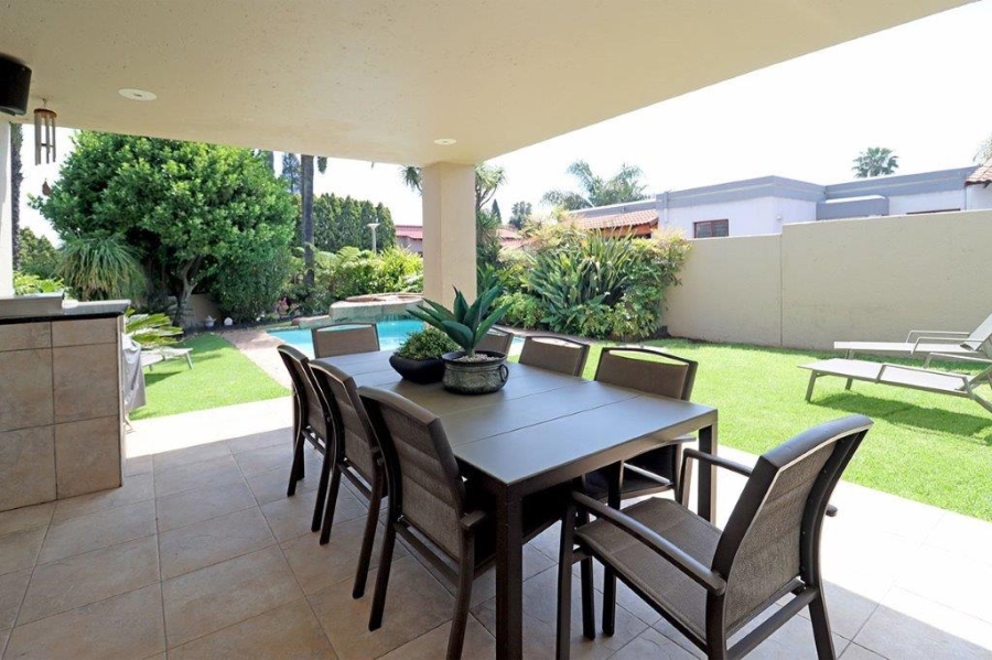 4 Bedroom Property for Sale in Dowerglen Ext 4 Gauteng