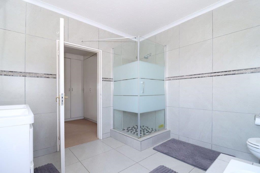 4 Bedroom Property for Sale in Dowerglen Ext 4 Gauteng