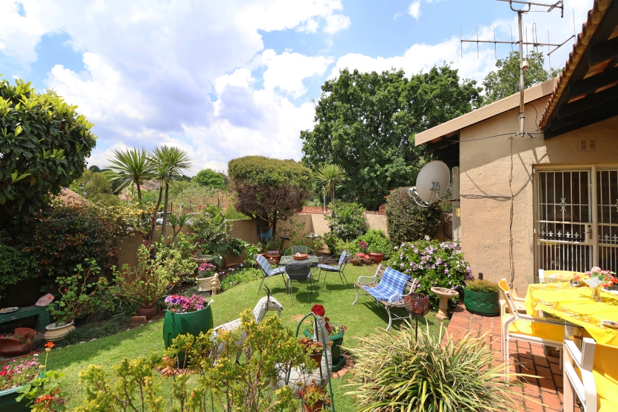 3 Bedroom Property for Sale in Corlett Gardens Gauteng