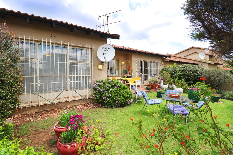 3 Bedroom Property for Sale in Corlett Gardens Gauteng