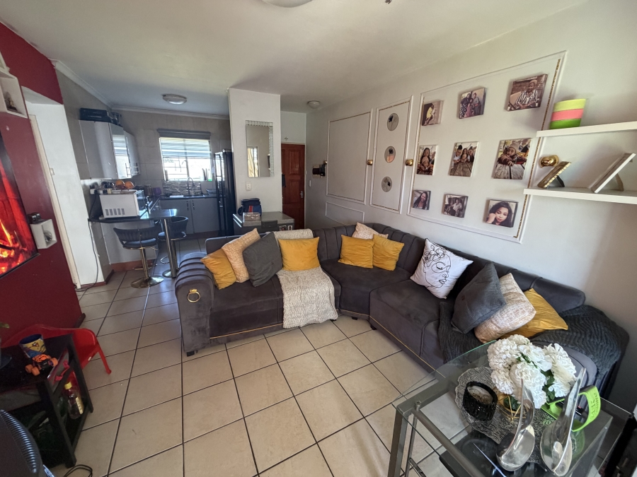 2 Bedroom Property for Sale in Parkrand Gauteng