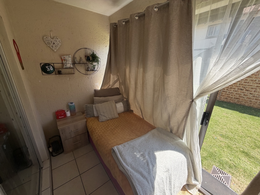 2 Bedroom Property for Sale in Parkrand Gauteng