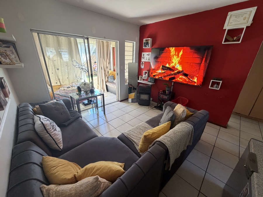 2 Bedroom Property for Sale in Parkrand Gauteng