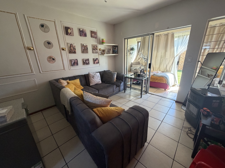 2 Bedroom Property for Sale in Parkrand Gauteng