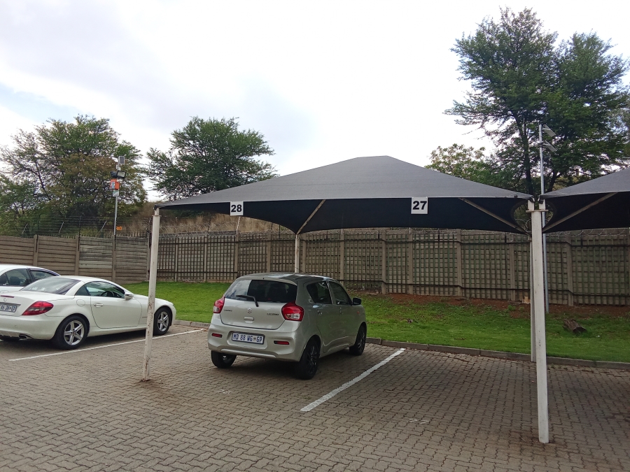 To Let 1 Bedroom Property for Rent in Alberante Gauteng