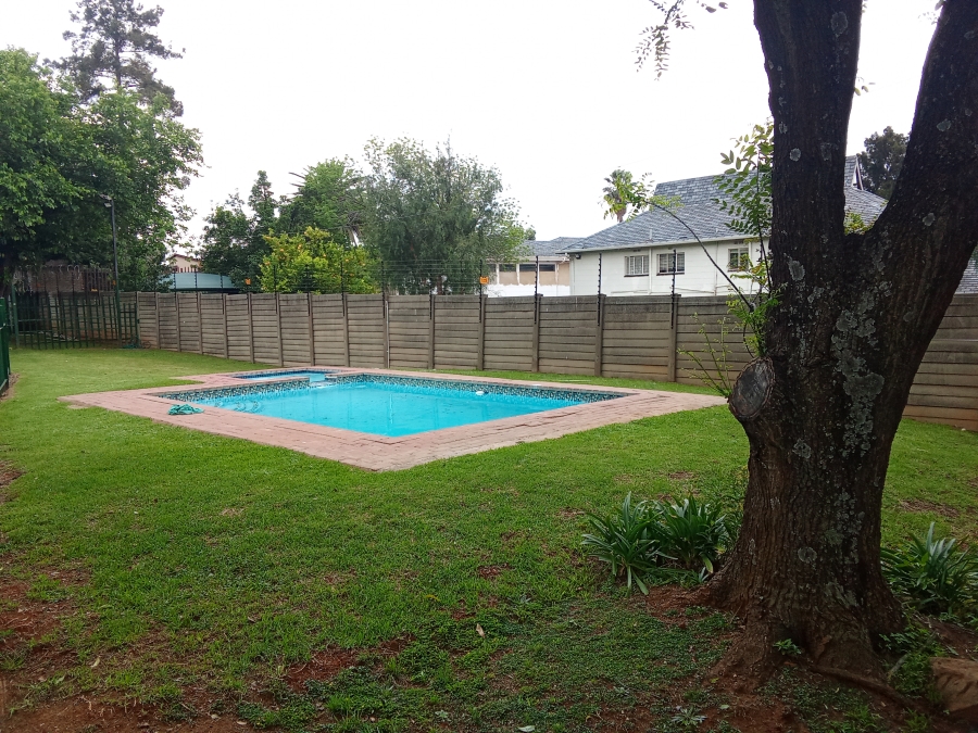 To Let 1 Bedroom Property for Rent in Alberante Gauteng