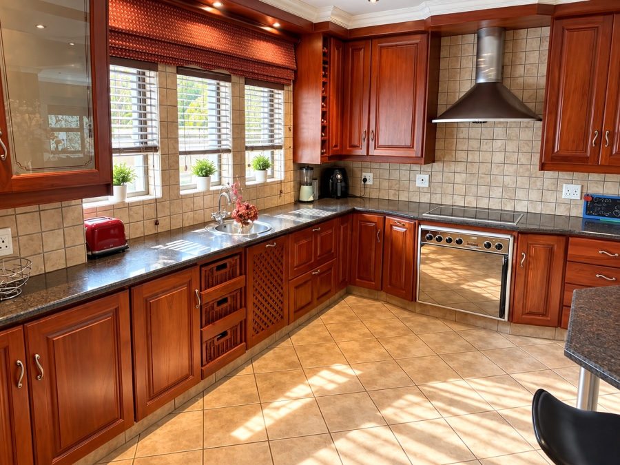 5 Bedroom Property for Sale in Midstream Estate Gauteng