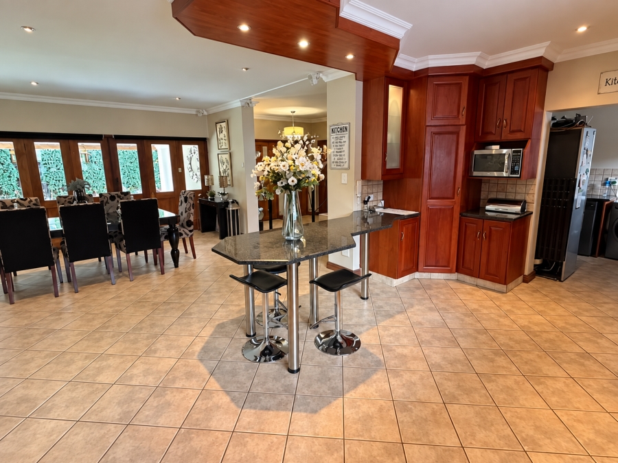 5 Bedroom Property for Sale in Midstream Estate Gauteng
