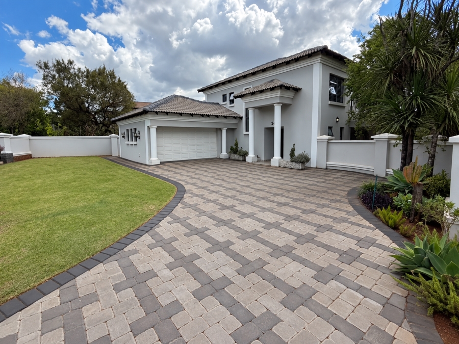 5 Bedroom Property for Sale in Midstream Estate Gauteng