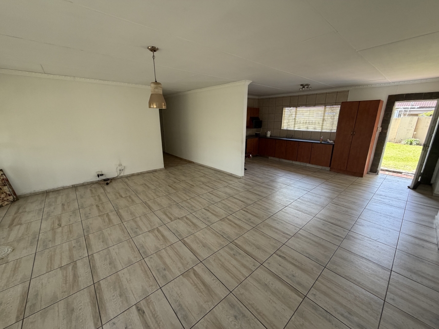 4 Bedroom Property for Sale in Sonneveld Gauteng
