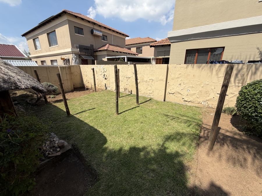 4 Bedroom Property for Sale in Sonneveld Gauteng