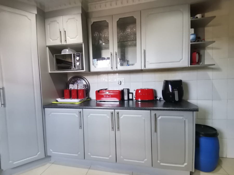 3 Bedroom Property for Sale in Katlehong South Gauteng
