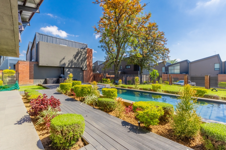 2 Bedroom Property for Sale in Broadacres Gauteng