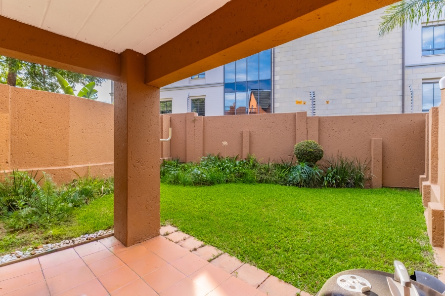 1 Bedroom Property for Sale in Magaliessig Gauteng