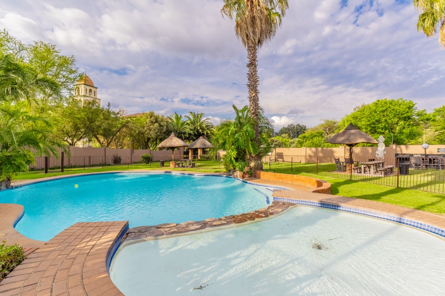 1 Bedroom Property for Sale in Magaliessig Gauteng
