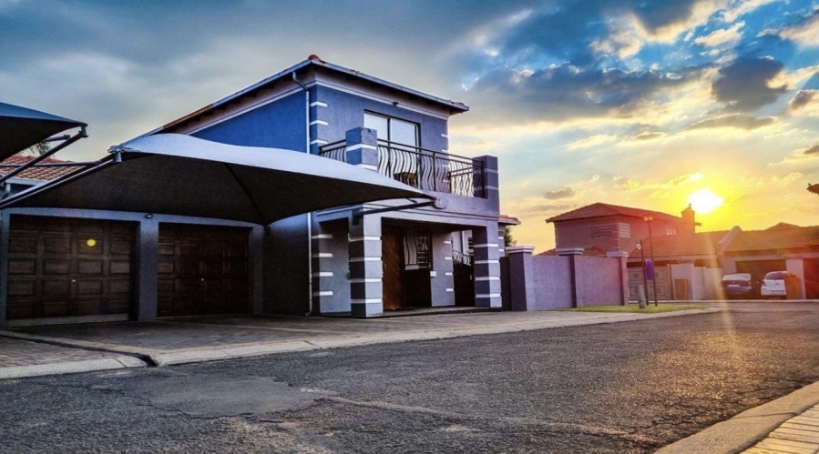 3 Bedroom Property for Sale in Sonneveld Gauteng