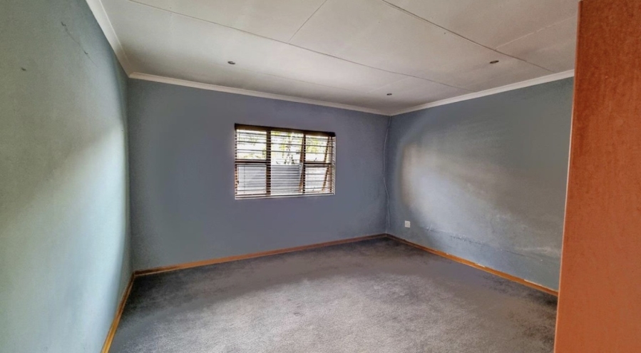 3 Bedroom Property for Sale in Sonneveld Gauteng