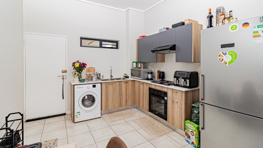 2 Bedroom Property for Sale in Linbro Park Gauteng