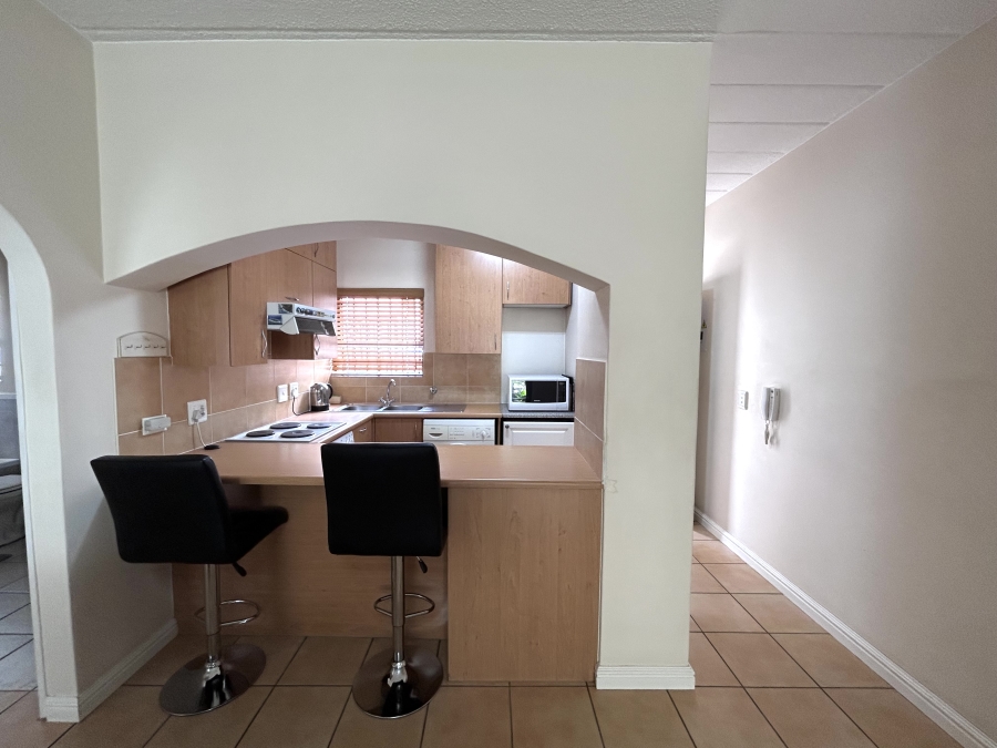 To Let 1 Bedroom Property for Rent in Waverley Gauteng