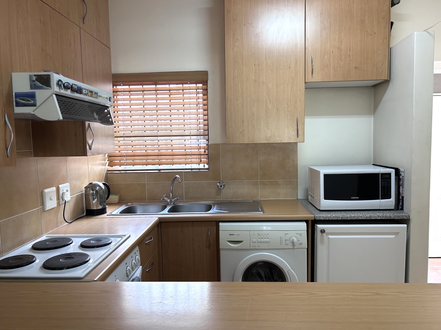 To Let 1 Bedroom Property for Rent in Waverley Gauteng