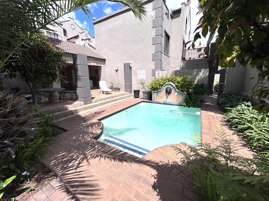 To Let 1 Bedroom Property for Rent in Waverley Gauteng