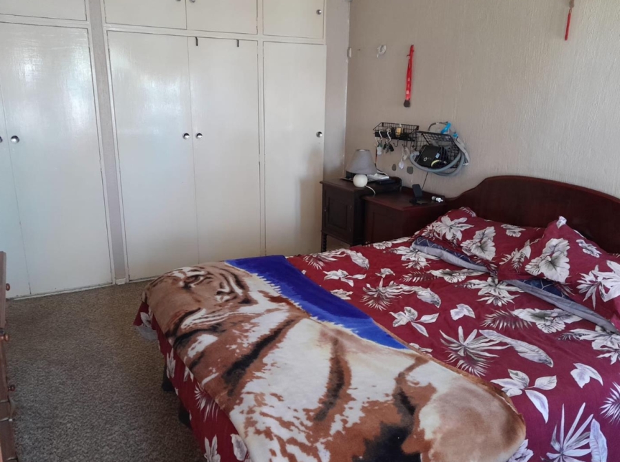 3 Bedroom Property for Sale in Brackendowns Gauteng