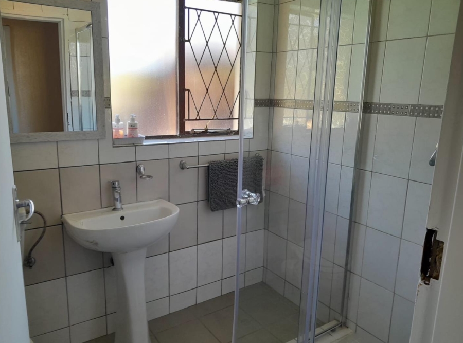 3 Bedroom Property for Sale in Brackendowns Gauteng