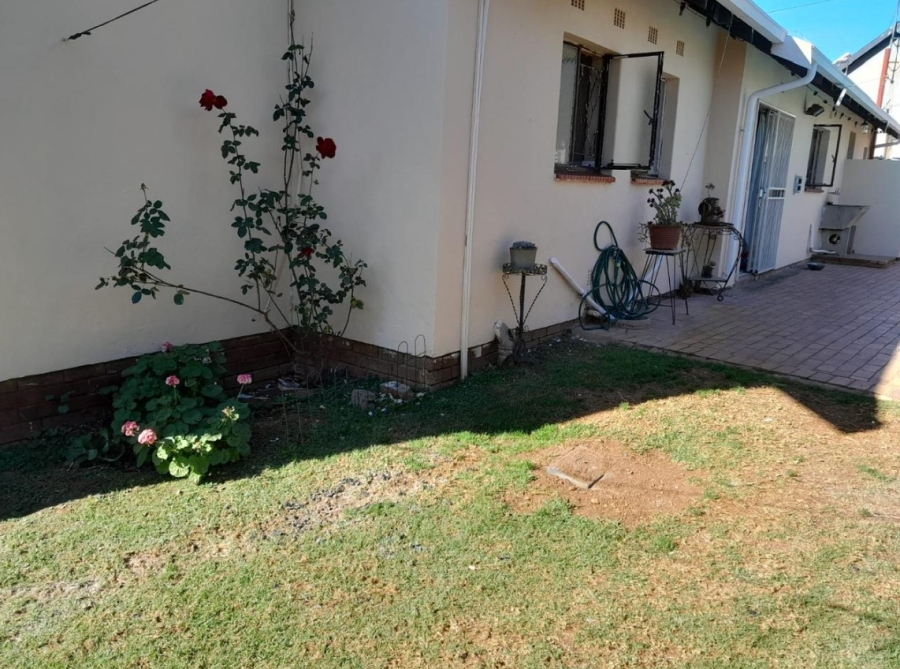 3 Bedroom Property for Sale in Brackendowns Gauteng