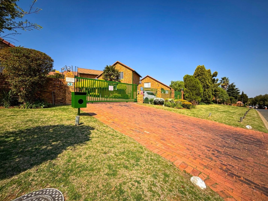 3 Bedroom Property for Sale in Bassonia Gauteng