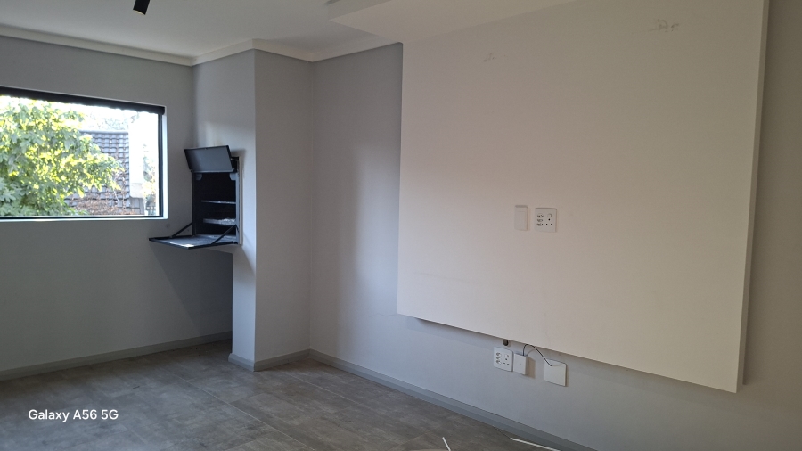 2 Bedroom Property for Sale in Alphen Park Gauteng