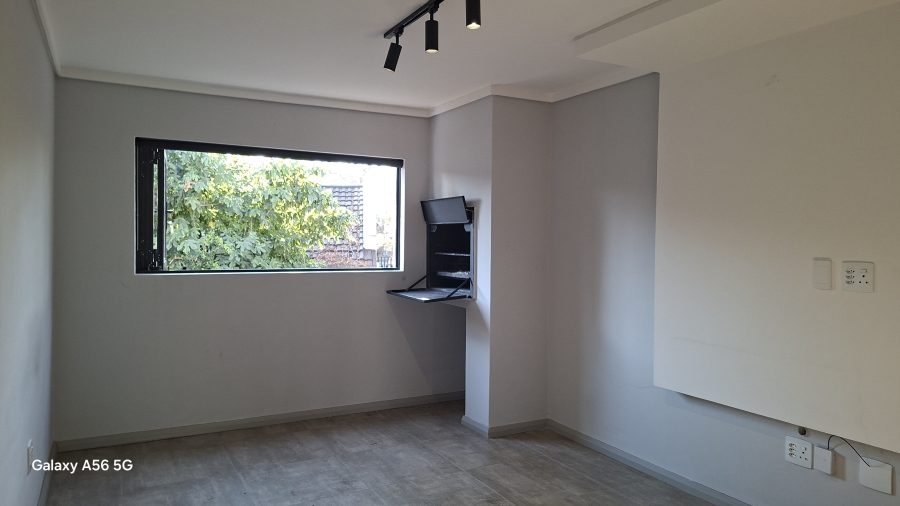 2 Bedroom Property for Sale in Alphen Park Gauteng