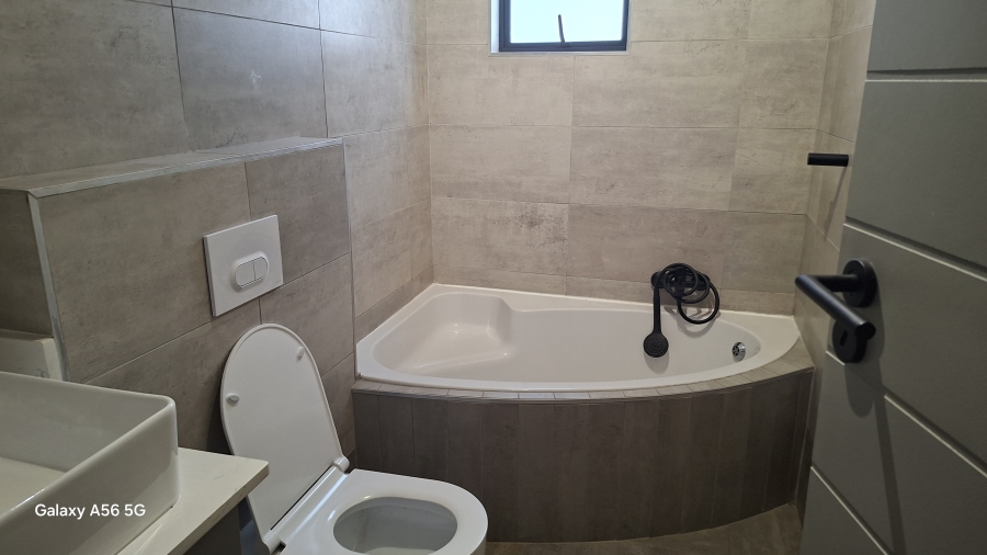 2 Bedroom Property for Sale in Alphen Park Gauteng