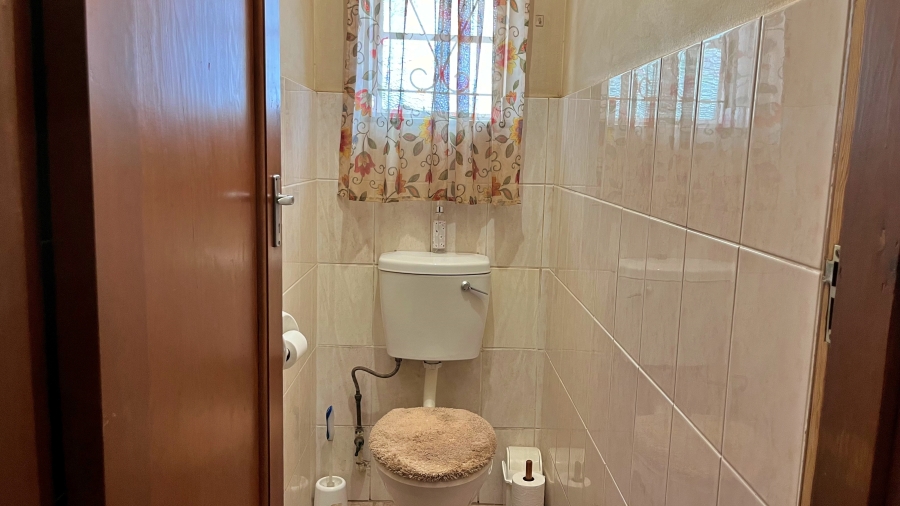 4 Bedroom Property for Sale in Lyttelton Manor Gauteng