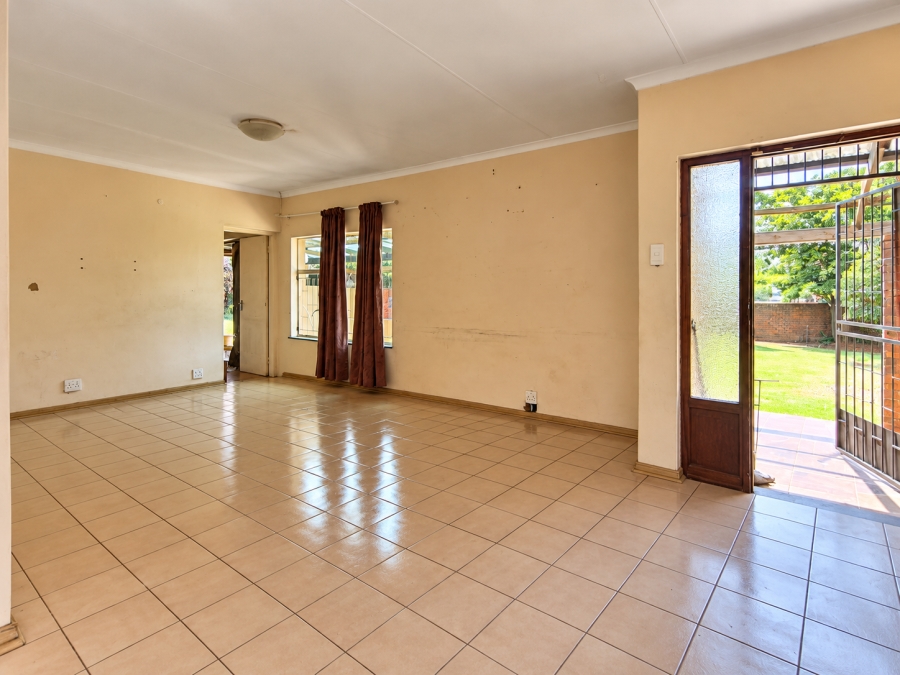 3 Bedroom Property for Sale in Rensburg Gauteng