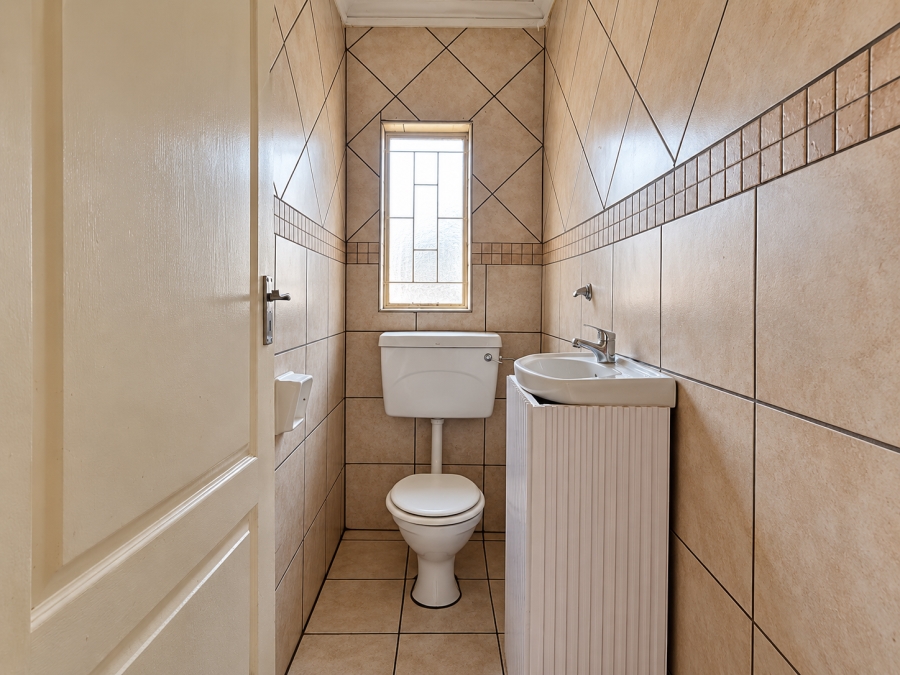 3 Bedroom Property for Sale in Rensburg Gauteng
